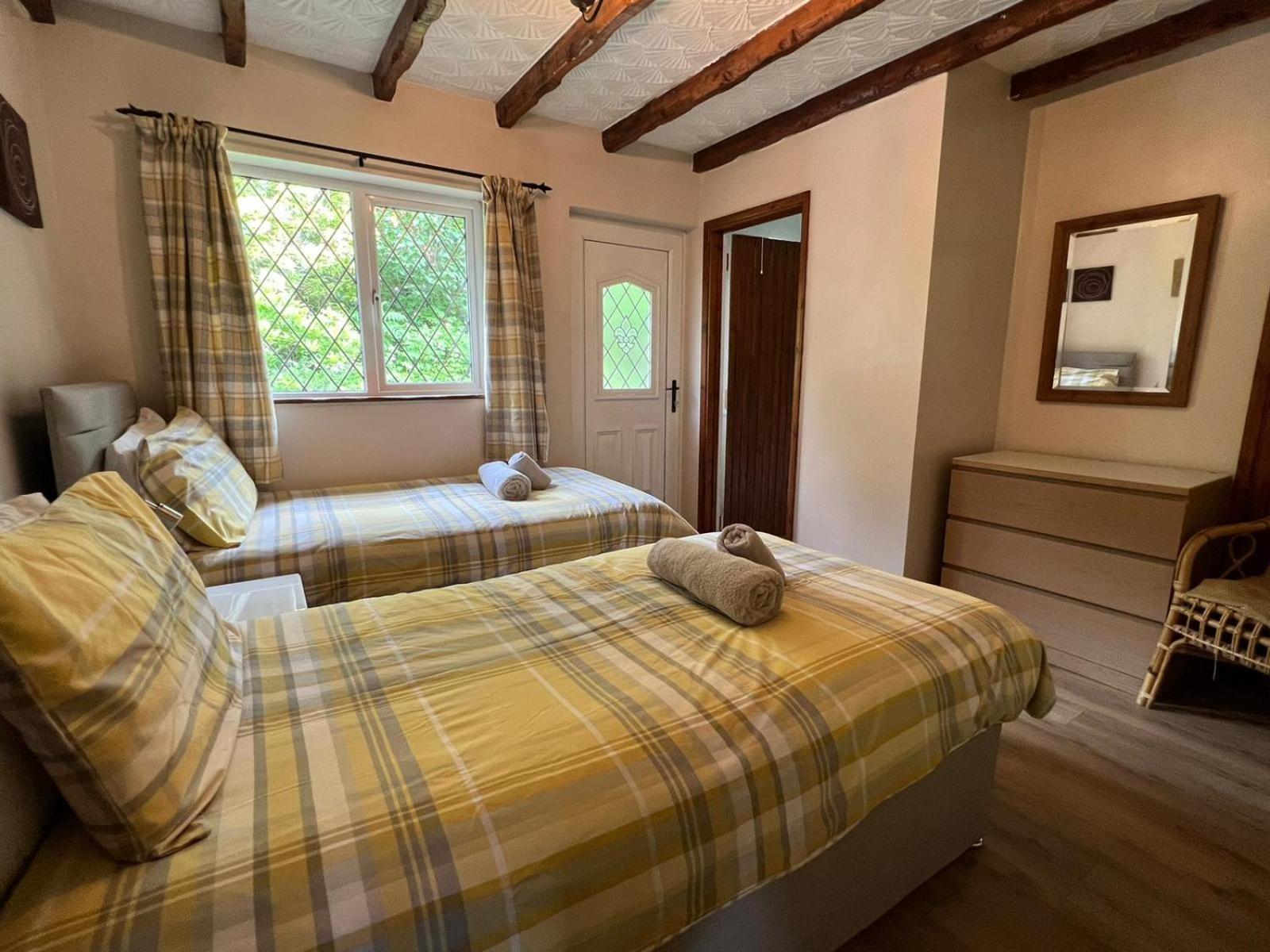 Cwmbach Guest House Neath Zewnętrze zdjęcie